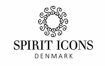 Logo von Spirit Icons Denmark, bestehend aus einem kreisförmigen Ornament und dem Schriftzug „SPIRIT ICONS“ sowie „DENMARK“ in eleganter Schrift.