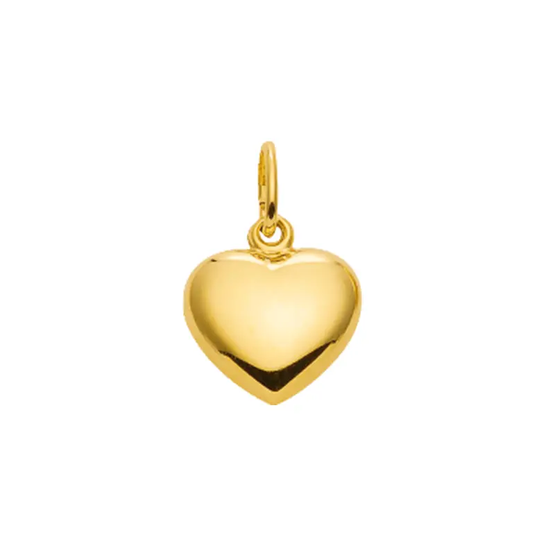 Ein goldener Herzanhänger mit polierter Oberfläche und einem kleinen Aufhängering zur Befestigung an Ketten oder Armbändern.